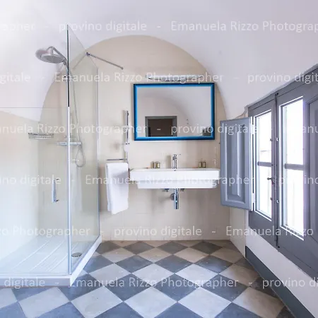Palazzo Vallebona Bed & Breakfast *