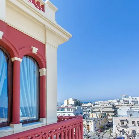 Palazzo Vallebona فندق مبيت وإفطار غالّيبولي
