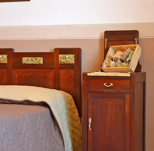לינה וארוחת בוקר Palazzo Vallebona 3*