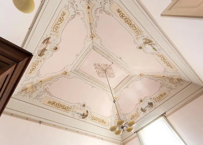 住宿加早餐酒店 瓦莱博纳宫住宿加早餐旅馆 3*