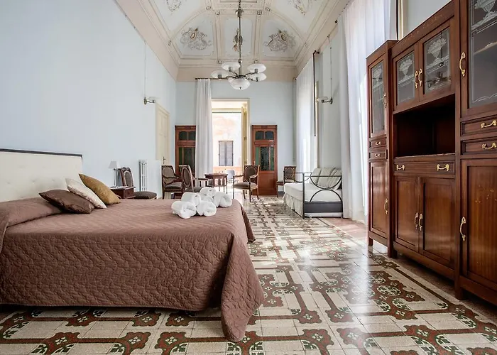 Palazzo Vallebona Bed & Breakfast 3*